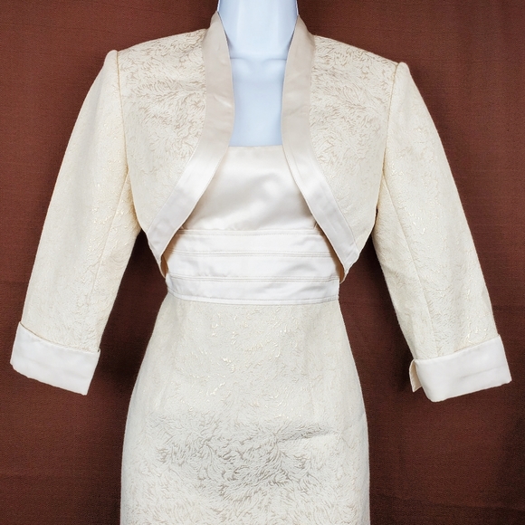 ADRIANNA PAPELL Ivory Gold Brocade Sheath Dress 2P - Picture 2 of 15